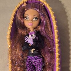 Monster High Clawdeen Wolf Sweet 1600 w/Bed - 2008