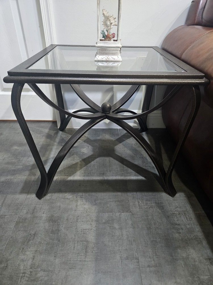 2 End Tables for Living Room