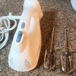 Hand mixer