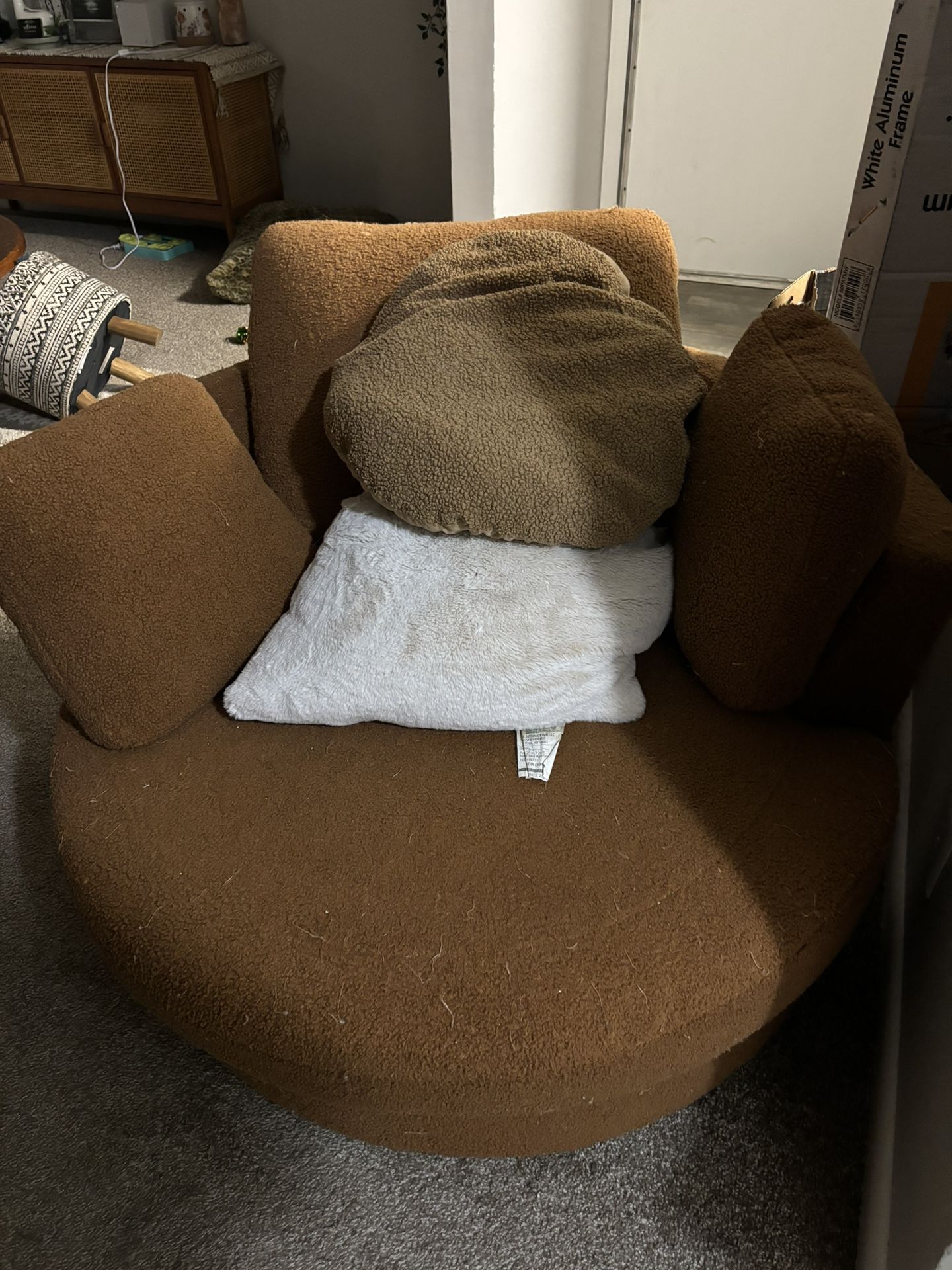 Swival Lounger
