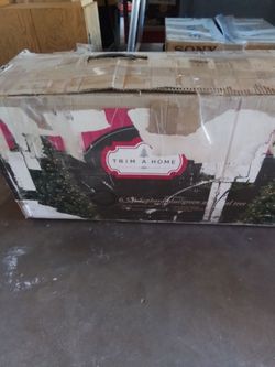 6ft Artificial Christmas Tree
