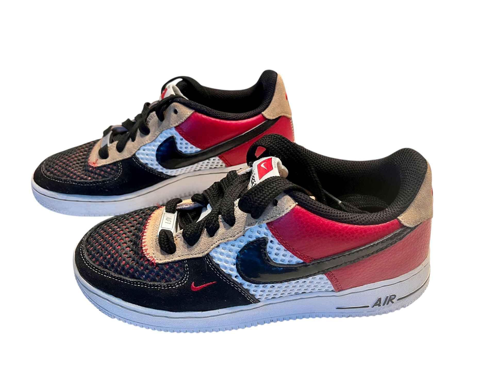 Nike Air Force EUC Sneakers Youth Size 7