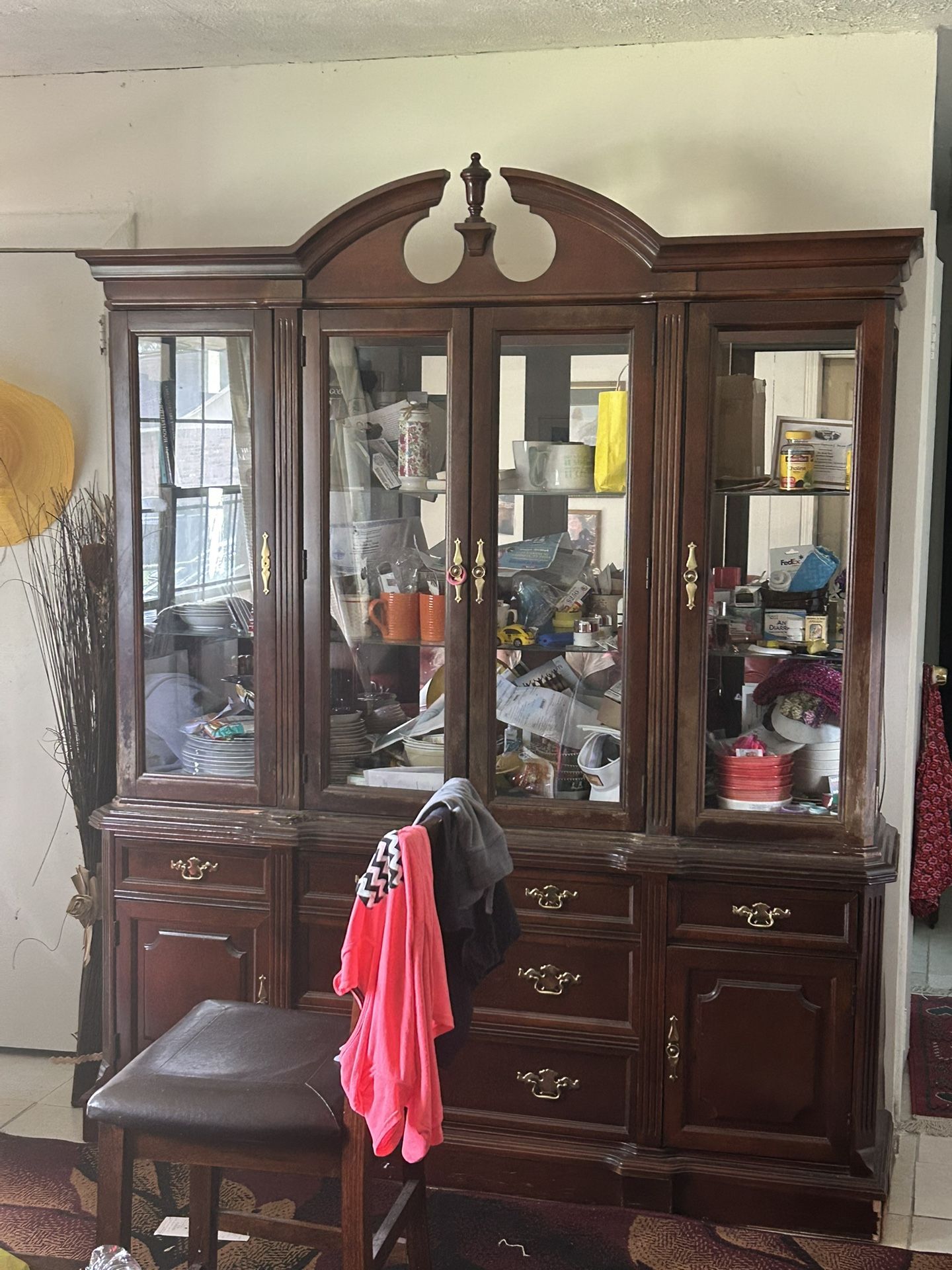 Chinese cabinet