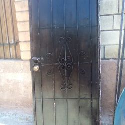 Puerta De Metal Para Casa Reforzada 32 Por 80 Este Los Ángeles