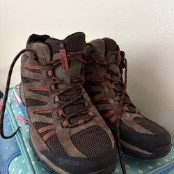 Size 13 Men’s Columbia Hiking Boots