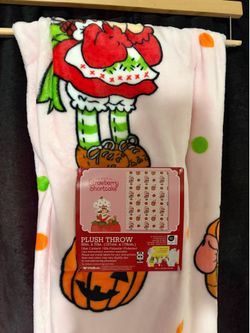 Strawberry blanket