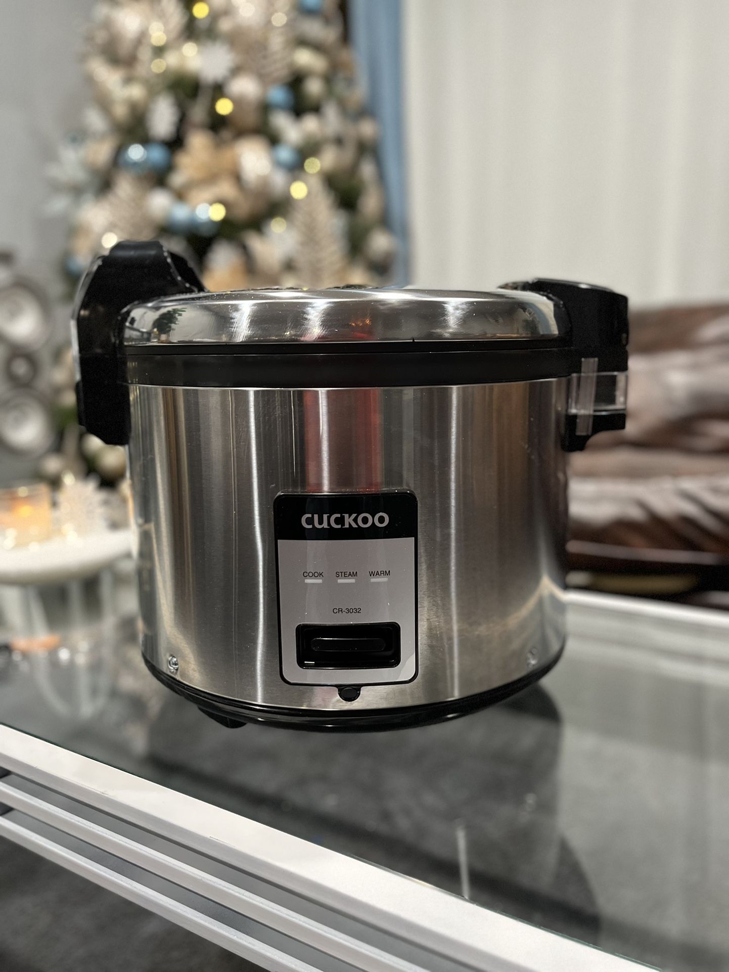 Cuckoo Rice Cooker 30 Cup for Sale in Los Angeles, CA - OfferUp