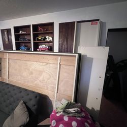 Horizontal Murphy Bed