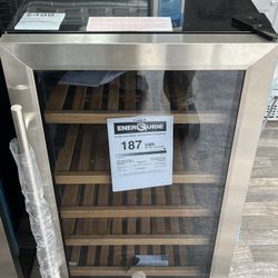 4.1 Cu Ft Stainless Steel Beverage Cooler