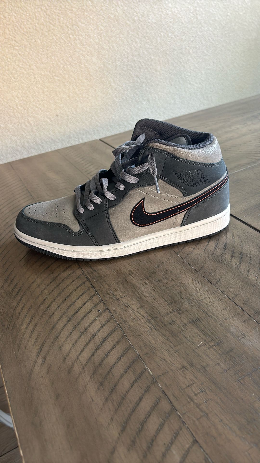 Jordan 1 Night Stadiums