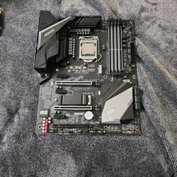 Z390 AORUS/i7-9700k/32 Gb Ram 3200MHz