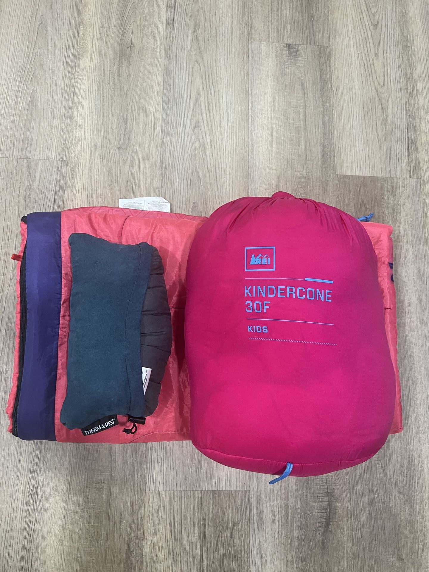 REI & Coleman sleeping Bag + Thermarest Pillow