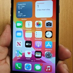 iPhone 7 Unlocked 32 GB Like New 