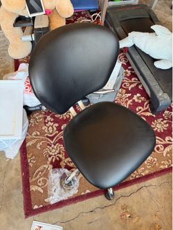 Black Faux Leather Rolling Office Chair