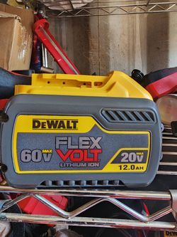 Firm Price🛑 Dewalt 20v-60v Flex 12ha battery used Good. Precio Firme 🛑