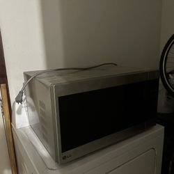 LG Microwave 