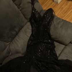 Prom Dress Black V-cut Mermaid Sequin Dress