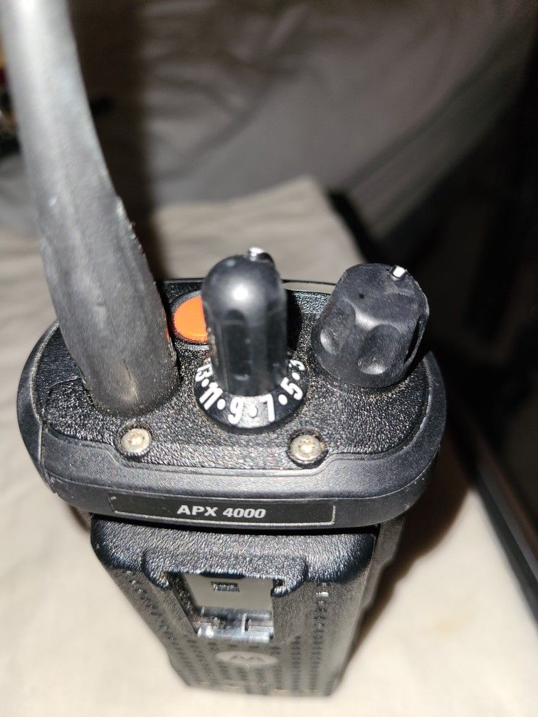 MOTOROLA APX 4000 RADIO for Sale in Lynnwood, WA OfferUp