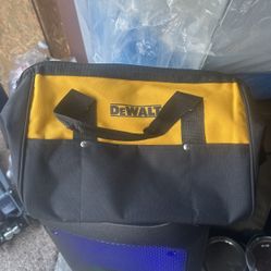 Dewalt Bag Medium 