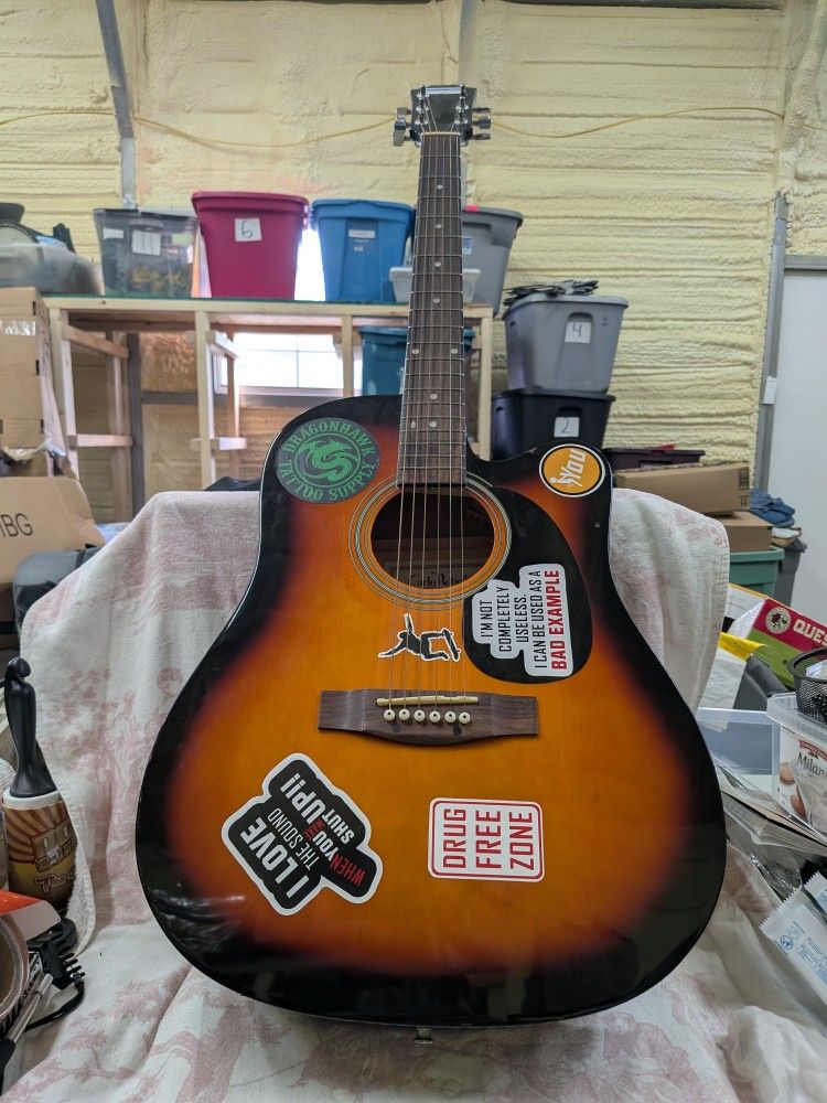Great Acoustic Guitar Good Condition.