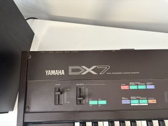 Original Yamaha DX7 Synthesizer 61 key keyboard DX7 MK1