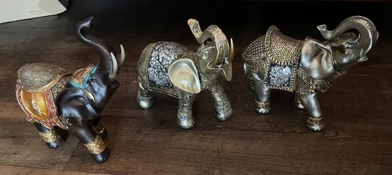 3 Elephants 