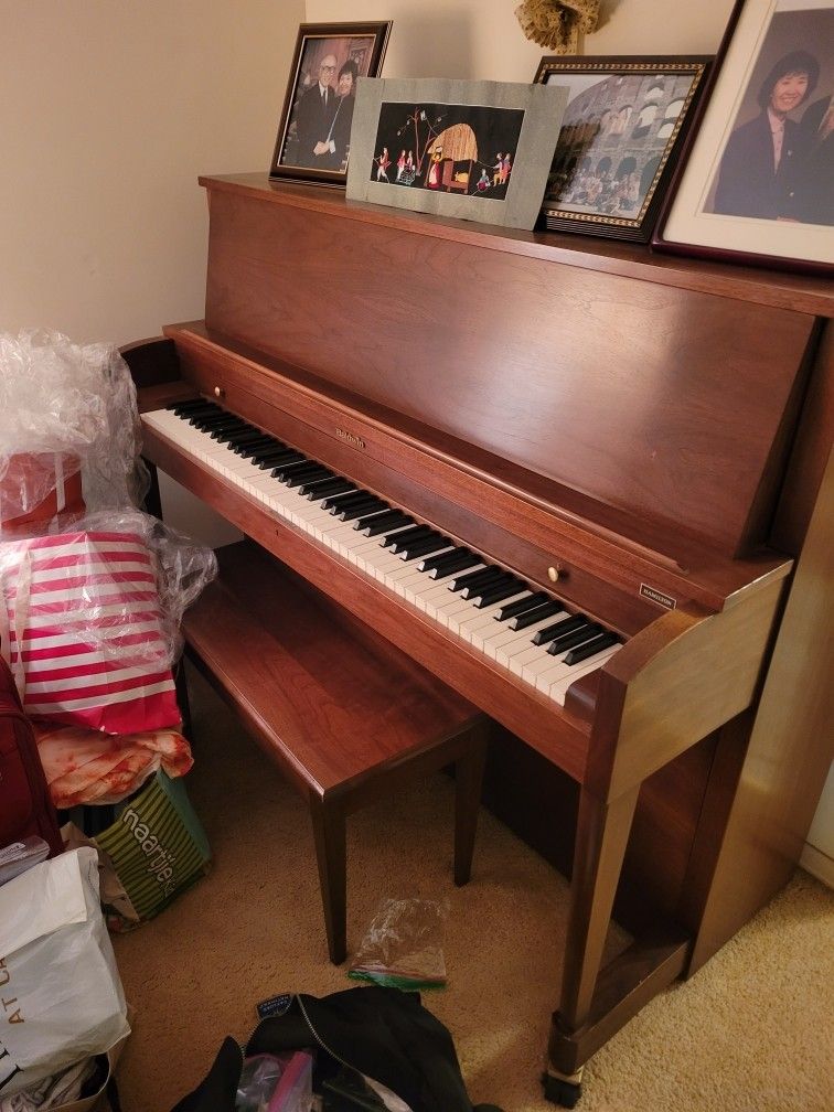 Baldwin Hamilton Piano