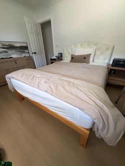 Queen bedframe and headboard