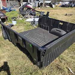 2022-2026 TOYOTA TUNDRA BED GOOD CONDITION 