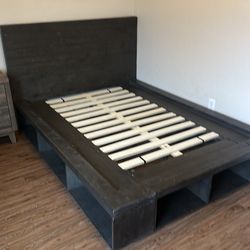 Full/double bed frame