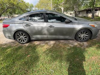 Used 2014 Hyundai Azera Limited – Runs Great – Clean Title