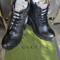 Womens GUCCI Ankle Booties GG Logo SIZE 8.5
