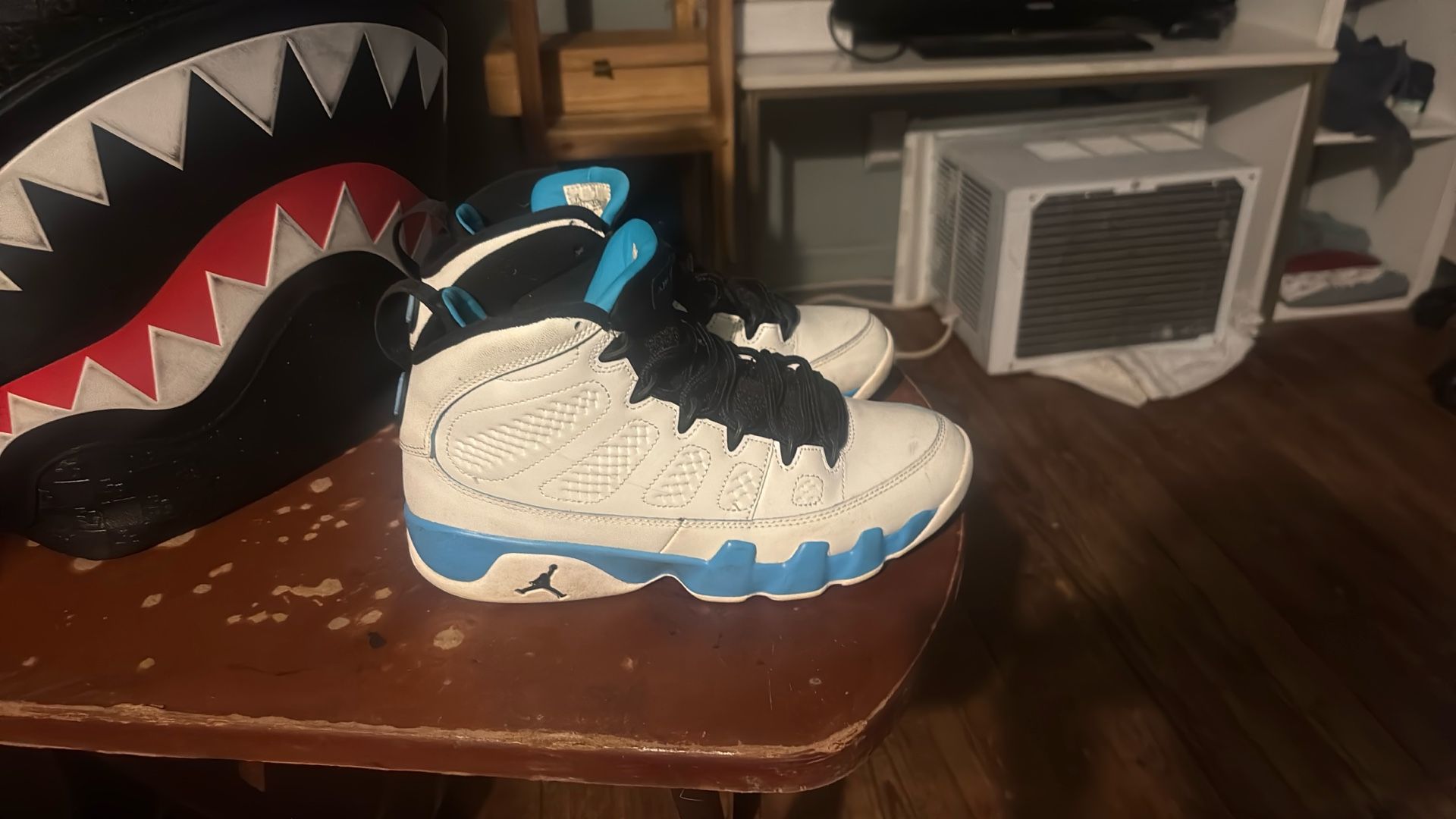 Jordan9s