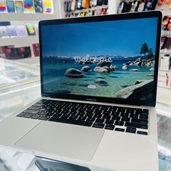 MacBook Pro 2020 16Ram 512GB 