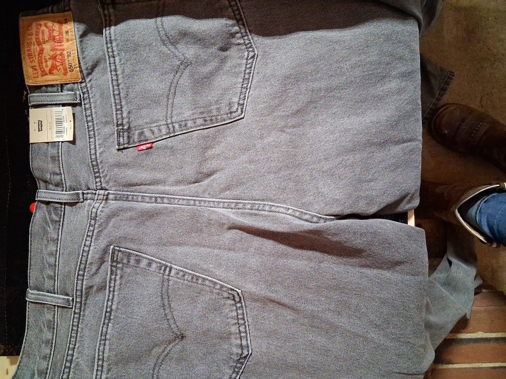 Brand NEW MENS LEVIS