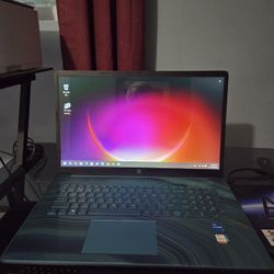 Extremely lightweight. Seventeen inch screen. Awesome h p laptop