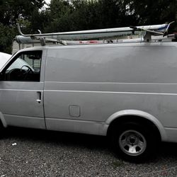 2001 Chevrolet Astro Van