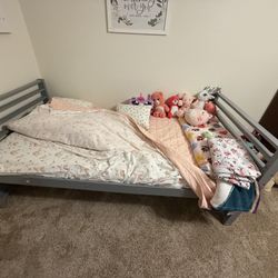 Twin Wood  Bed Frame 