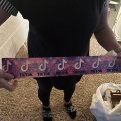 TikTok Ribbon