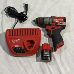 Milwaukee M12 Fuel Brushless 1/2” Hammer Drill/Driver + Red Lithium CP3.0 battery & Charger (Used) 