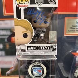 Wayne Gretzky Signed Funko Pop Bold Blue Auto Has Players Hologram 