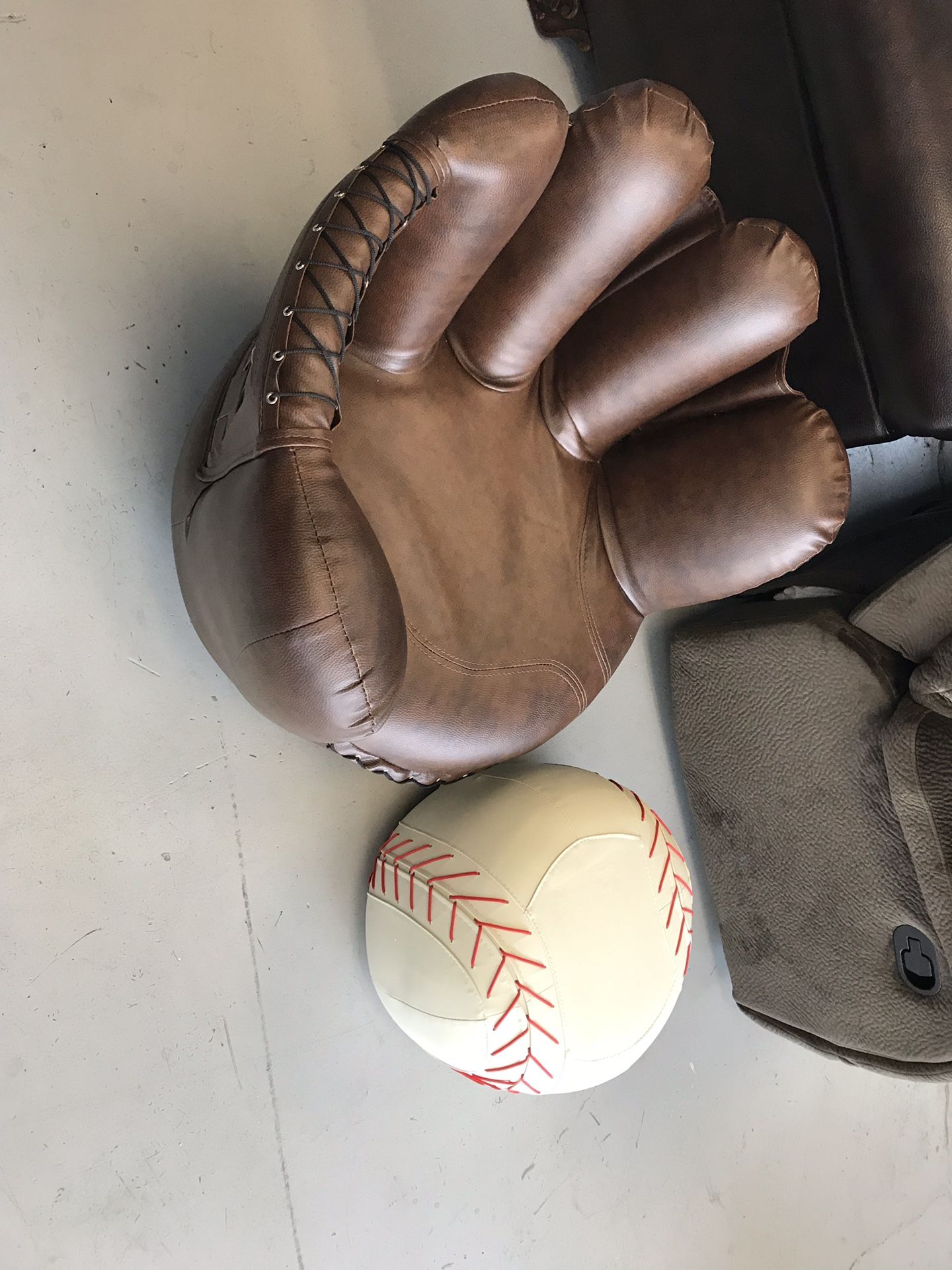 Baseball glove chair