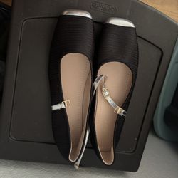 Black Flat Shoes