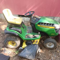  2017 JD D140 Riding Mower