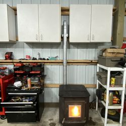 FS: Englader 25 Pellet Stove 