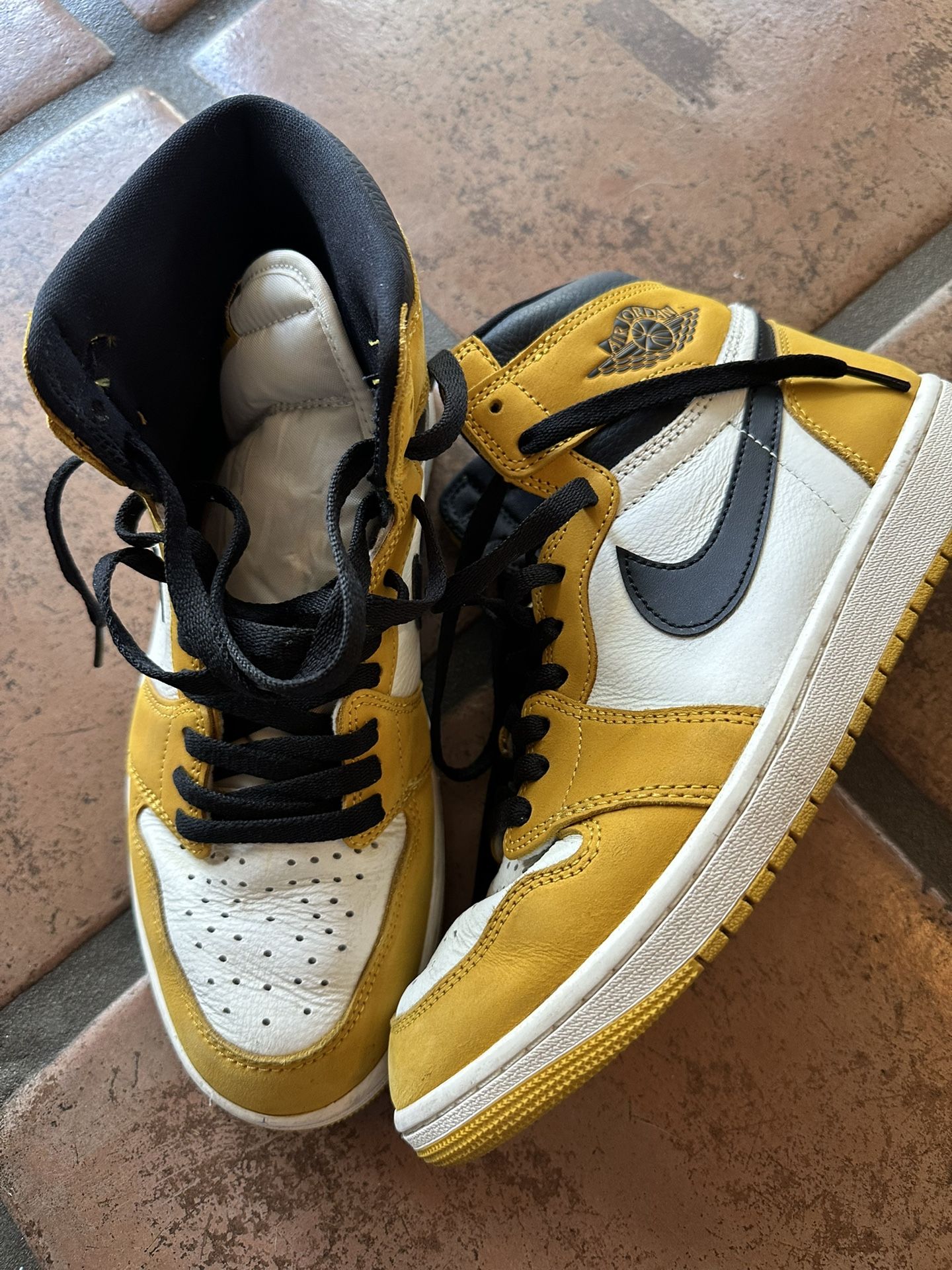 Nike Air Jordan One – High, Sz 9