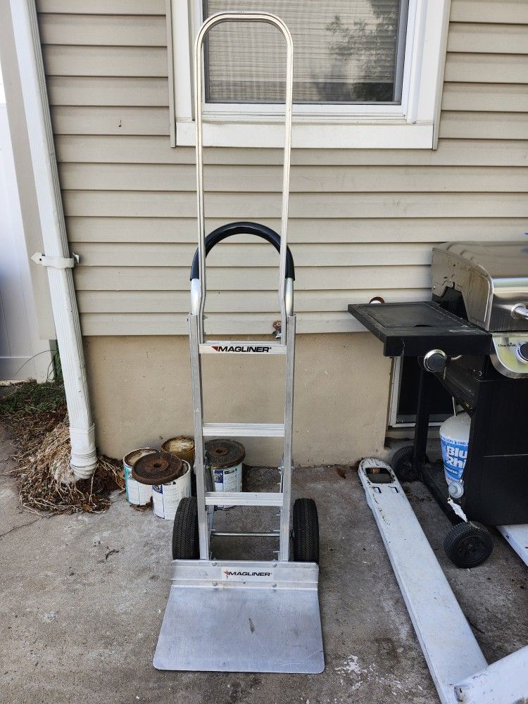 500 Lb Capacity Maglinger Hand Truck