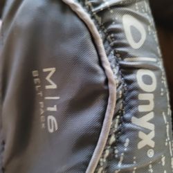 Onyx M16 Manual Life Vest