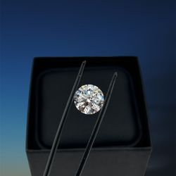 Lab-Grown Round Shape Certified Diamond 