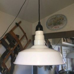 16 In. Vintage  Smoot/Holman Commercial Light s